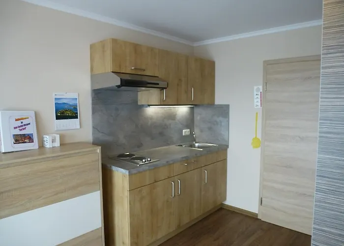 Hotel Land-gut-hotel Zum Bartl