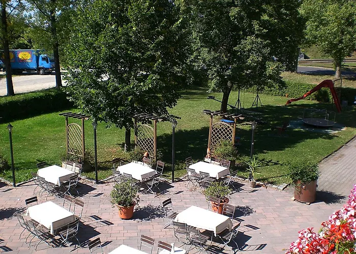Land-gut-hotel Zum Bartl Hotel 3*