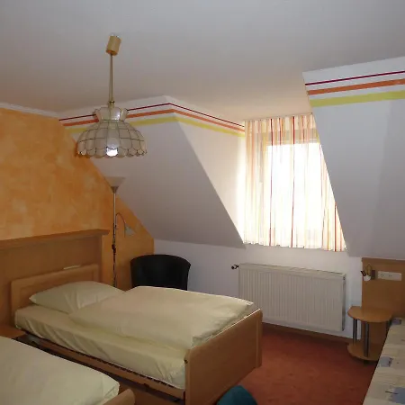 Hotel Land-gut-hotel Zum Bartl
