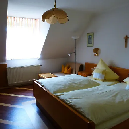 Land-gut-hotel Zum Bartl Hotel