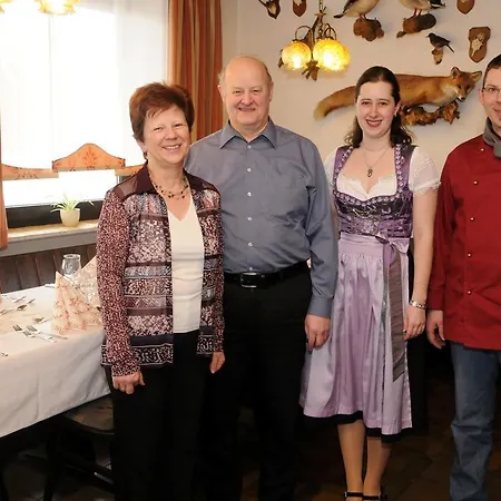Land-gut-hotel Zum Bartl 3*